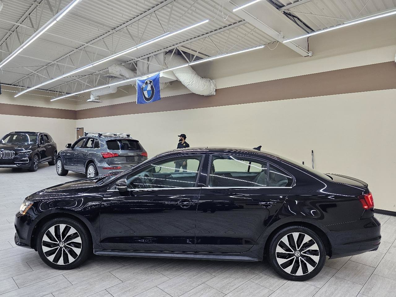Used 2016 Volkswagen Jetta SEL Premium FWD image 9