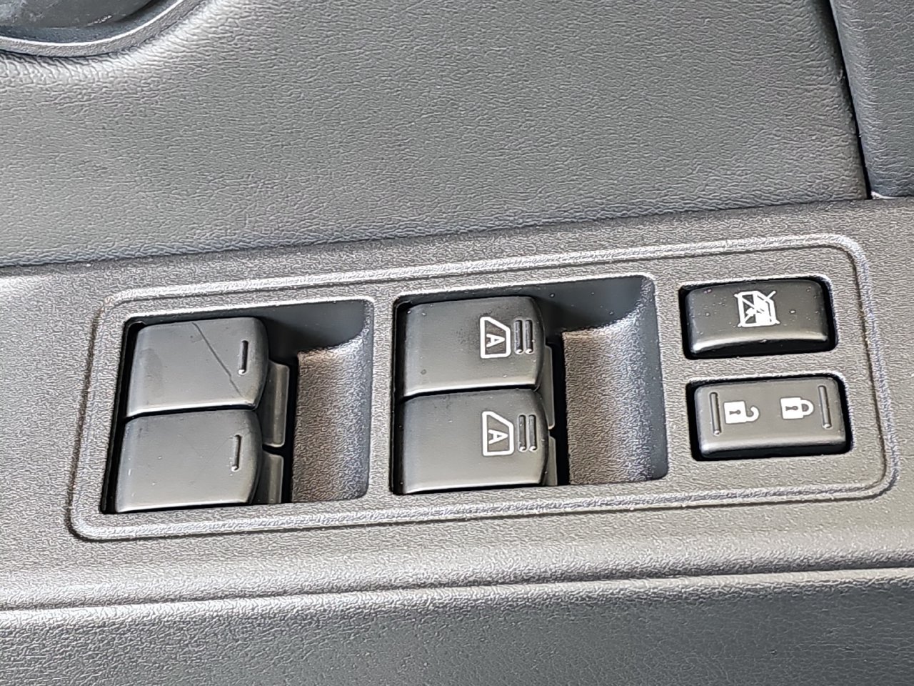Used 2026 Nissan Frontier PRO-4X w/ Pro-4x Convenience Package AWD/4WD image 31