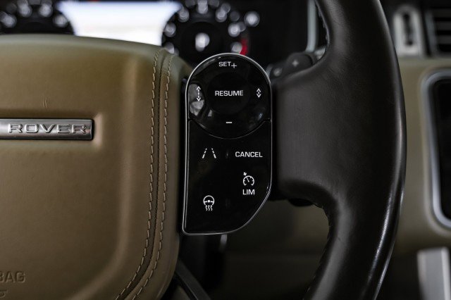 Used 2020 Land Rover Range Rover HSE AWD/4WD image 16