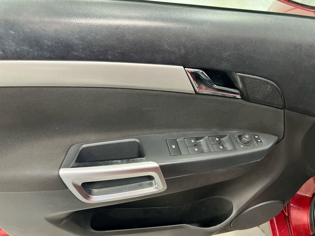 Used 2012 Chevrolet Captiva Sport LT FWD image 14