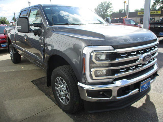 New 2026 Ford F350 Lariat w/ FX4 Off-Road Package image 4