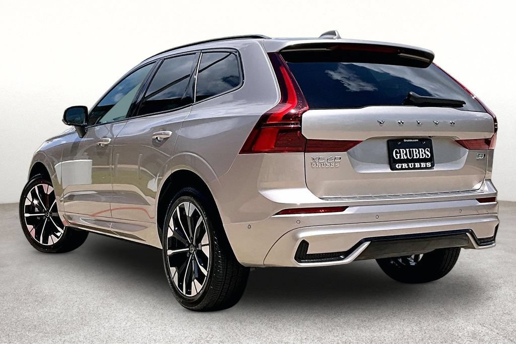Certified 2026 Volvo XC60 B5 Plus AWD/4WD image 16