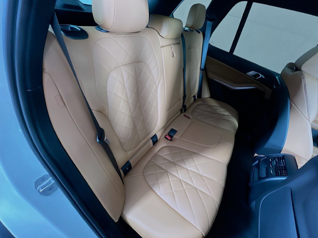 Used 2023 BMW X5 xDrive40i AWD/4WD image 28