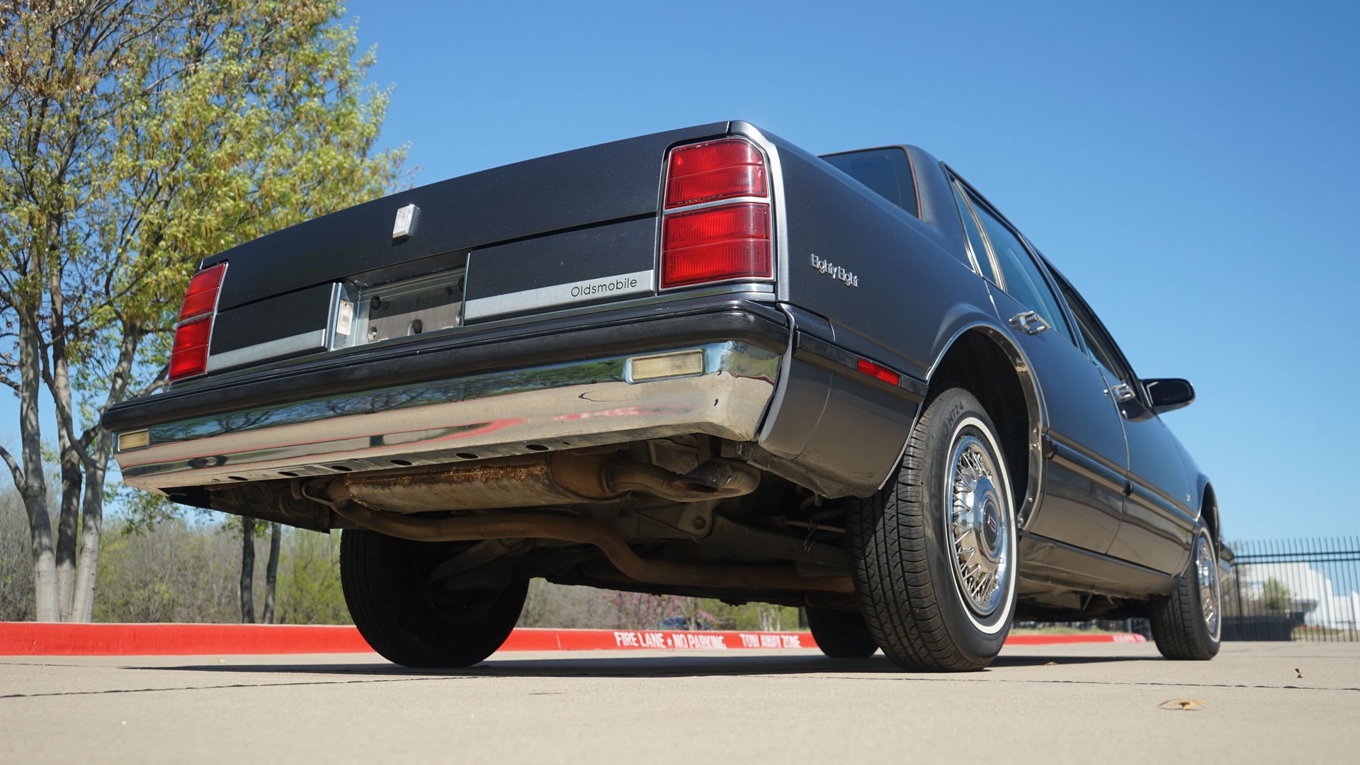 Used 1989 Oldsmobile 88 Royale image 16