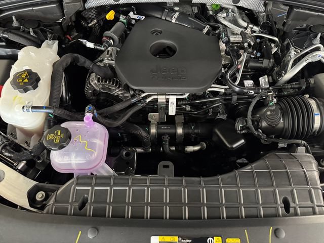 New 2026 Jeep Grand Cherokee Altitude AWD/4WD image 7