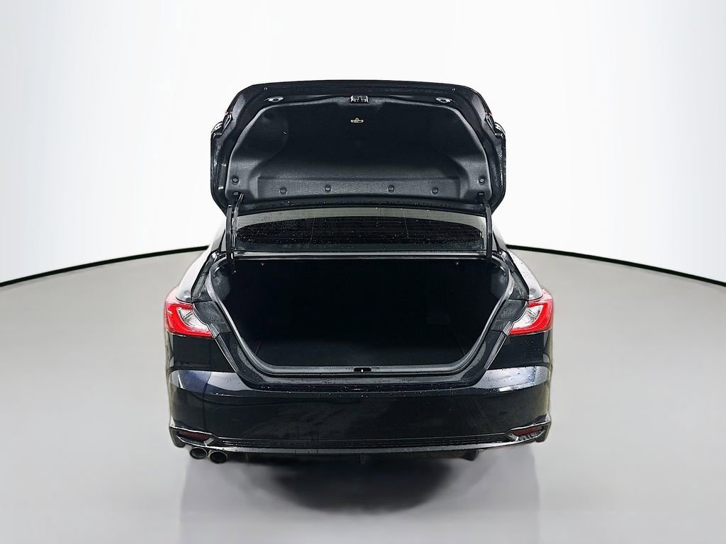 Used 2025 Toyota Camry XSE image 25