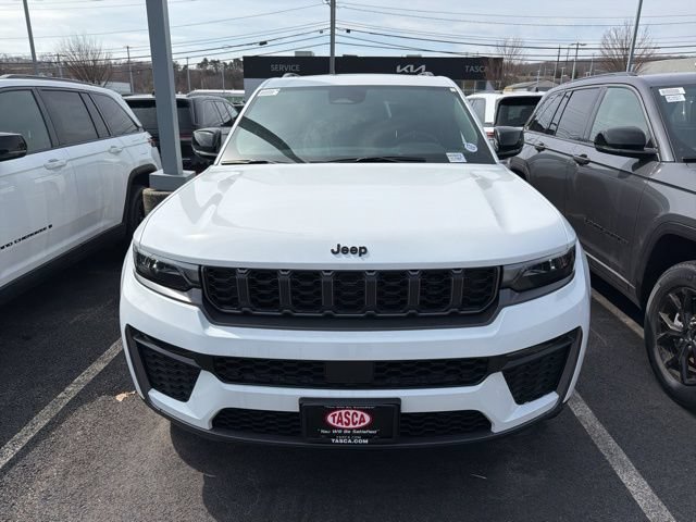 New 2026 Jeep Grand Cherokee Limited w/ Limited Altitude Package AWD/4WD image 2