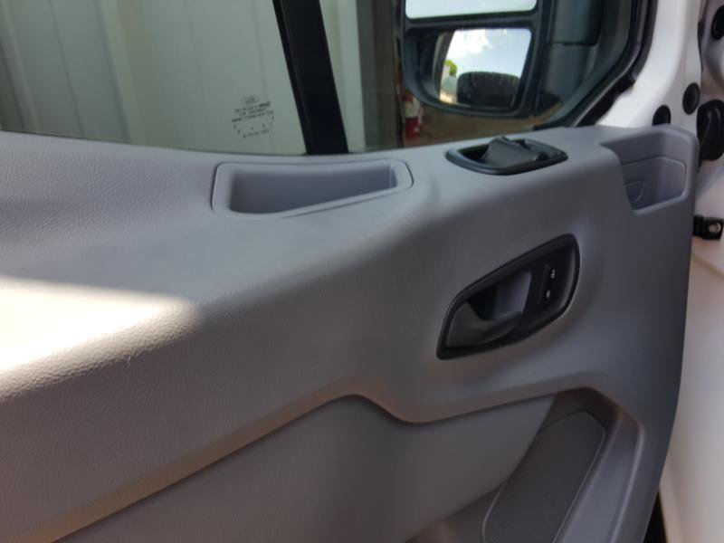 Used 2016 Ford Transit 250 130 Medium Roof RWD image 24