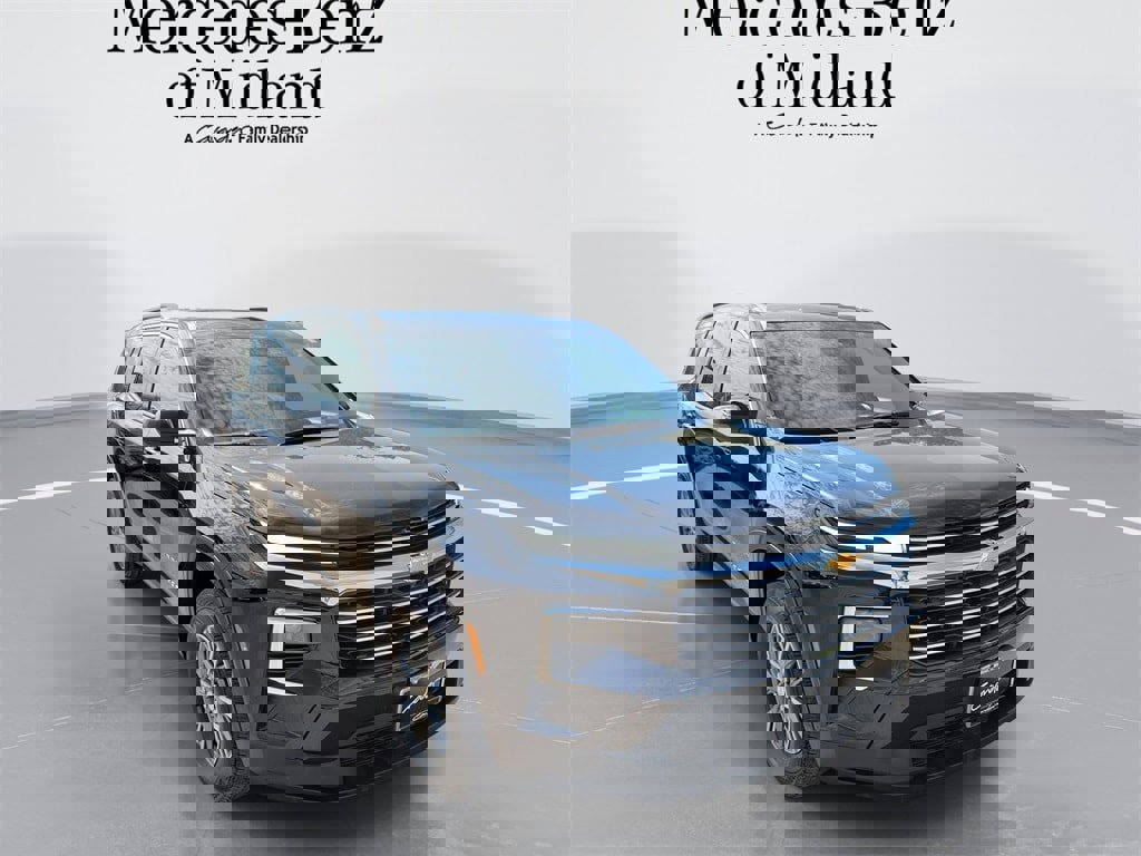 Used 2024 Chevrolet Traverse LT