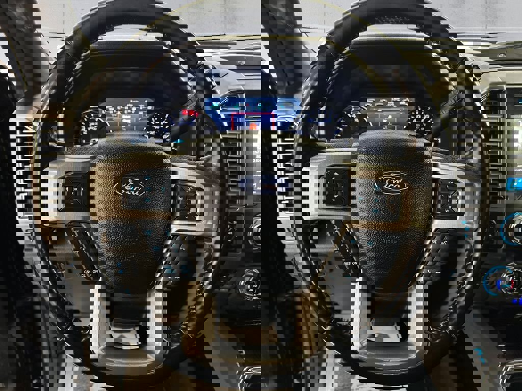 Used 2019 Ford F350 Platinum w/ Platinum Ultimate Package image 9