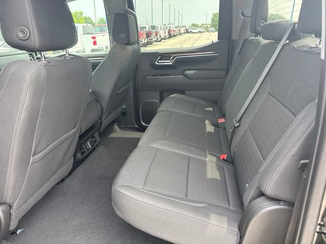 Used 2023 Chevrolet Silverado 1500 RST AWD/4WD image 15