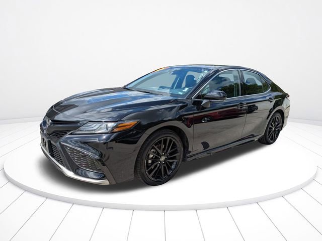 Used 2024 Toyota Camry XSE FWD image 8