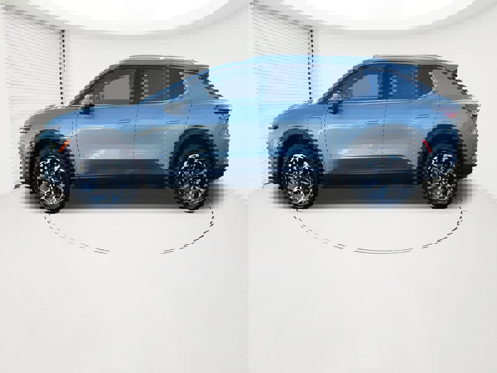 New 2026 Chevrolet Equinox EV LT image 2