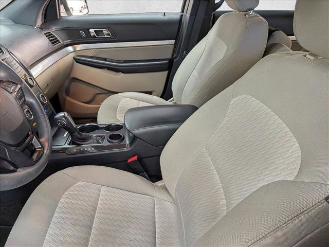 Used 2018 Ford Explorer FWD image 14