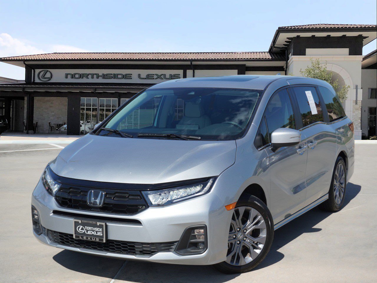 Used 2025 Honda Odyssey Touring image 1