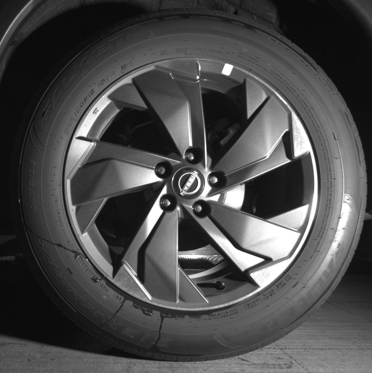 Used 2025 Nissan Rogue SV image 14