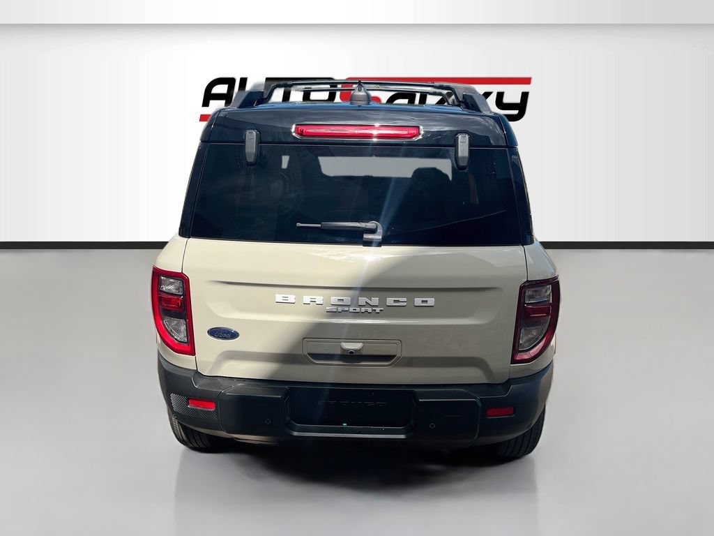 Used 2025 Ford Bronco Sport Outer Banks AWD/4WD image 6