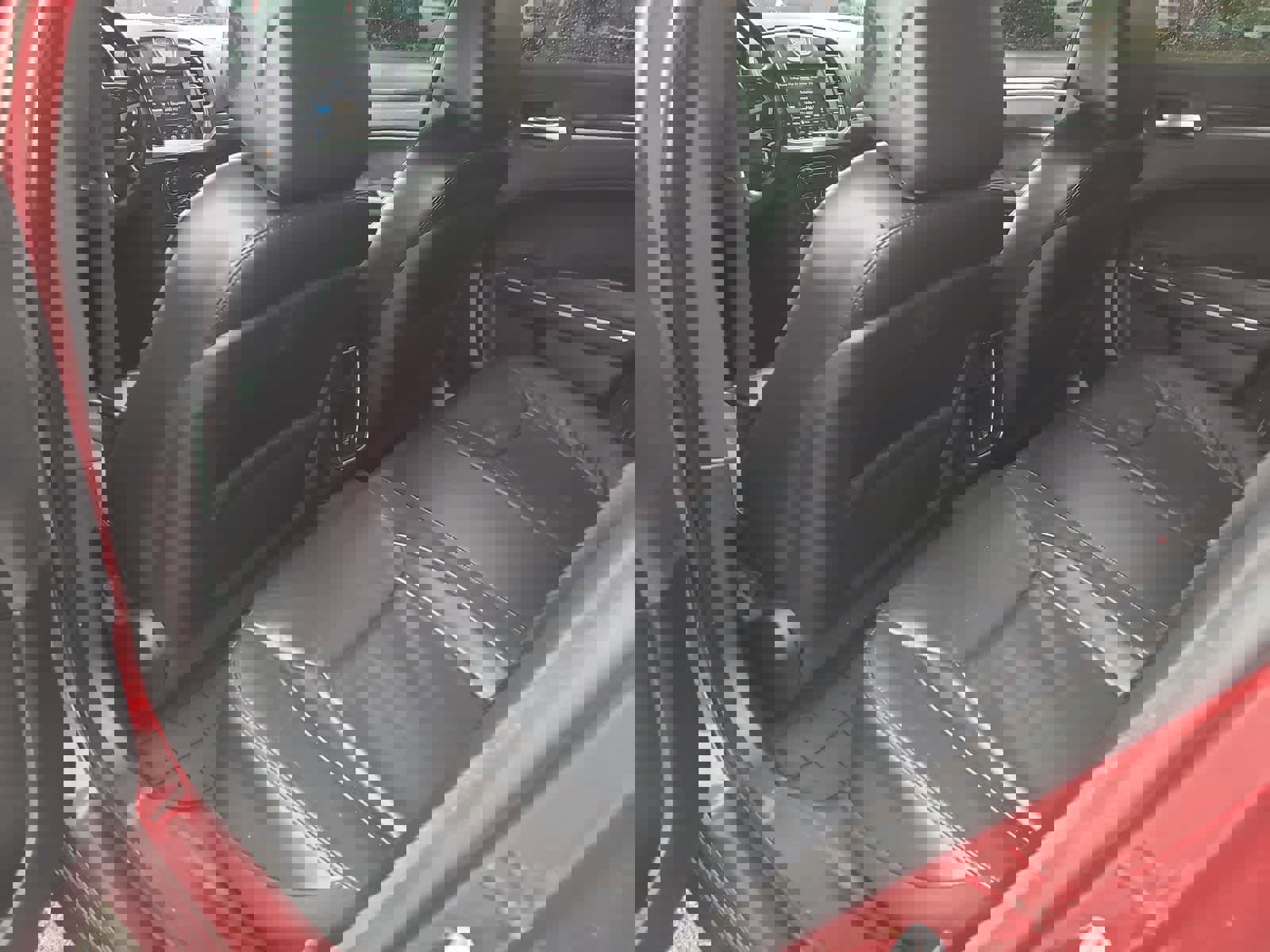 Used 2016 Chrysler 300 Limited image 20