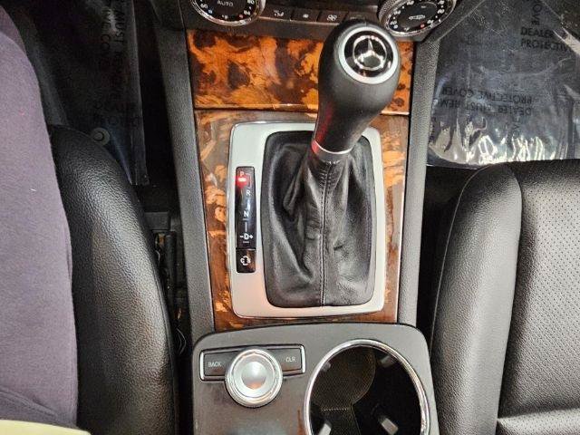 Used 2010 Mercedes-Benz GLK 350 4MATIC image 17