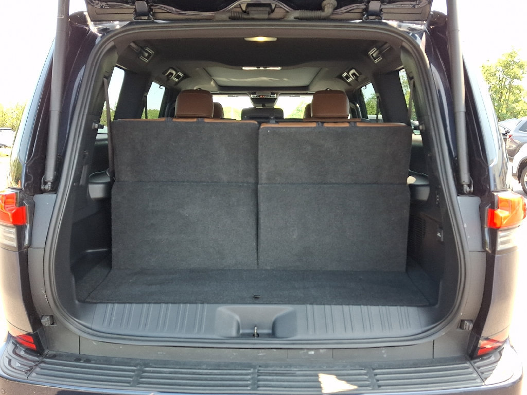 Used 2024 Lexus GX 550 w/ Accessory Package (2T) AWD/4WD image 38