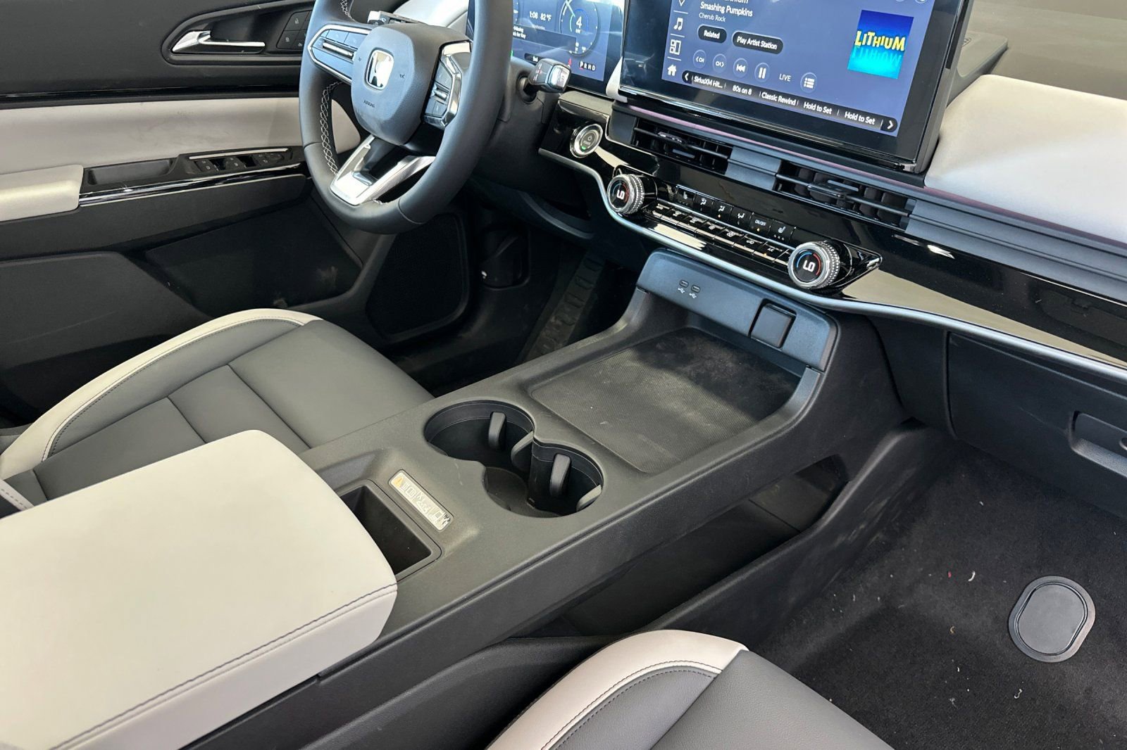 New 2026 Honda Prologue Touring image 18