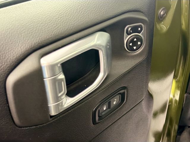 Used 2021 Jeep Wrangler Unlimited Sahara AWD/4WD image 18