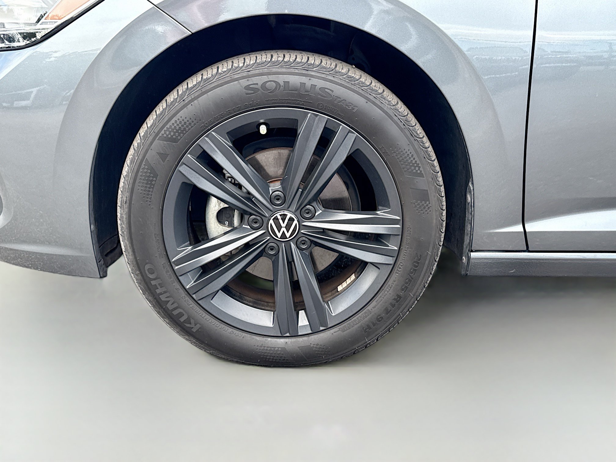 Used 2024 Volkswagen Jetta SE FWD image 41