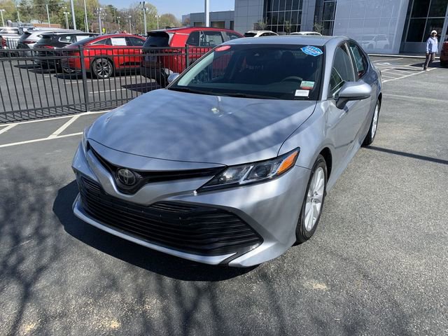 Certified 2018 Toyota Camry LE FWD image 4