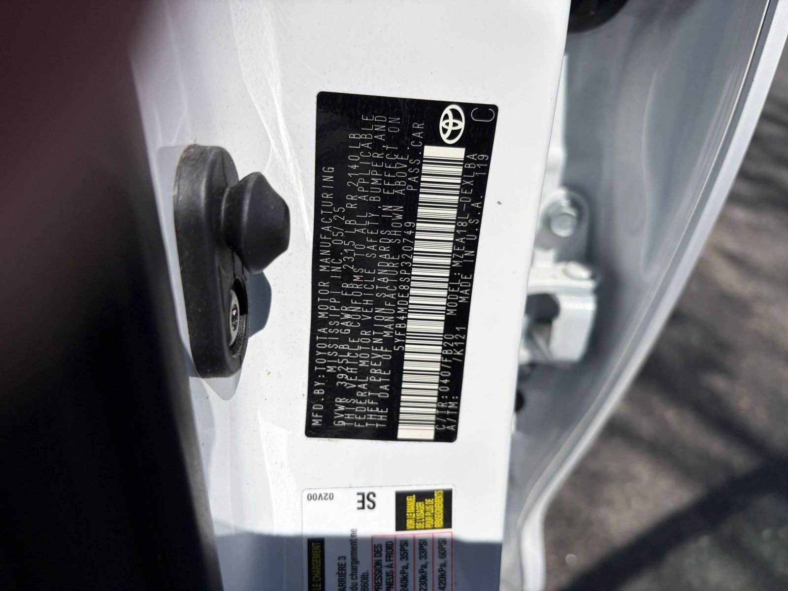 Used 2025 Toyota Corolla LE image 27