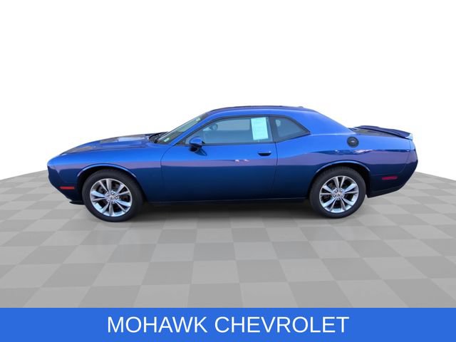 Used 2020 Dodge Challenger SXT w/ Driver Convenience Group AWD/4WD image 6
