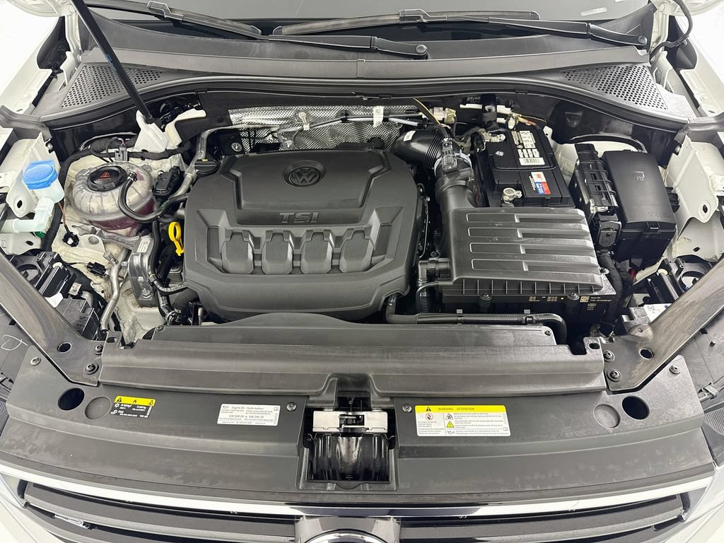 Used 2022 Volkswagen Tiguan SE R-Line FWD image 30