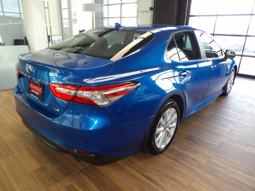 Used 2019 Toyota Camry LE image 6
