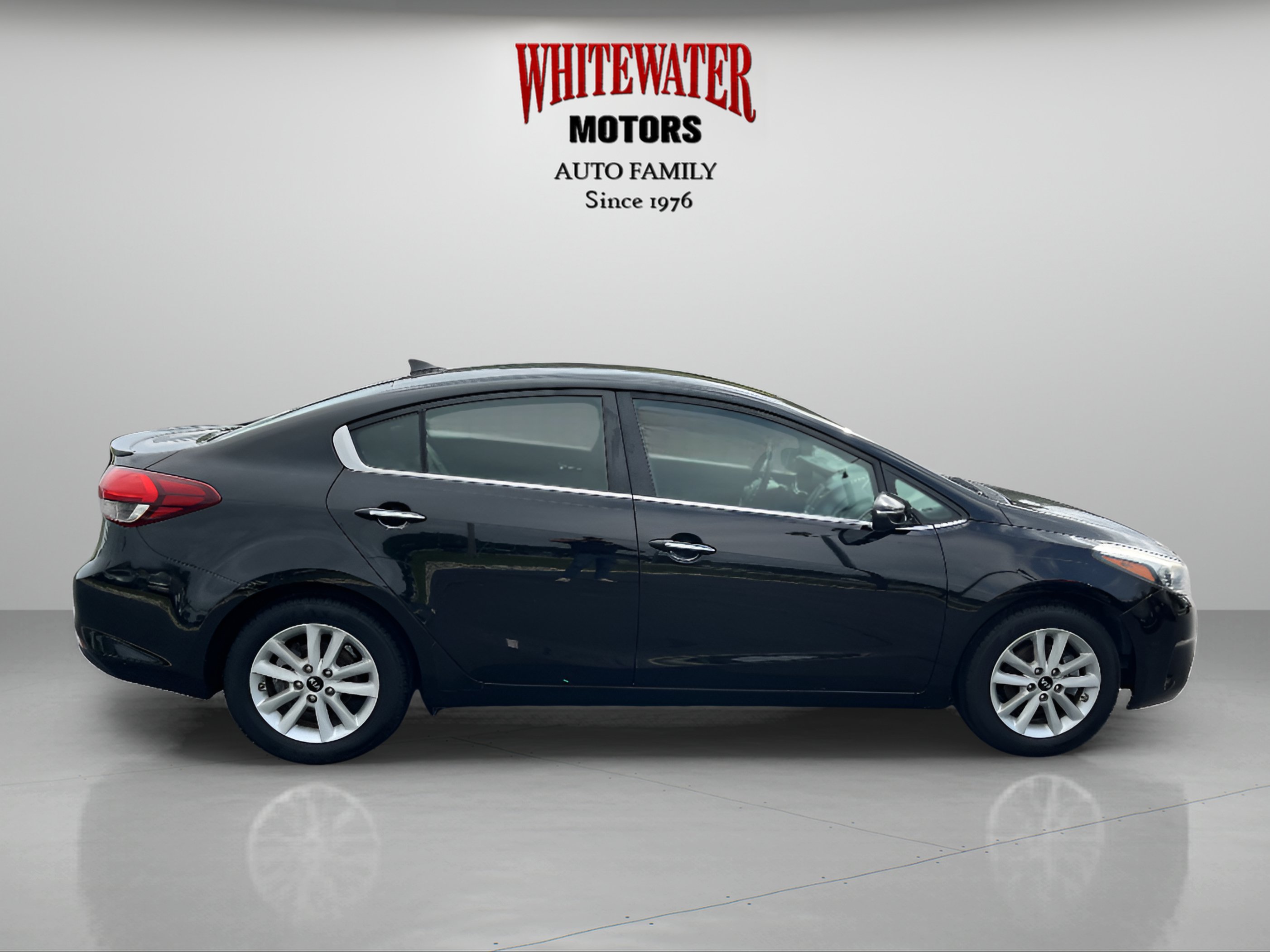 Used 2017 Kia Forte S w/ S Technology Package FWD image 6