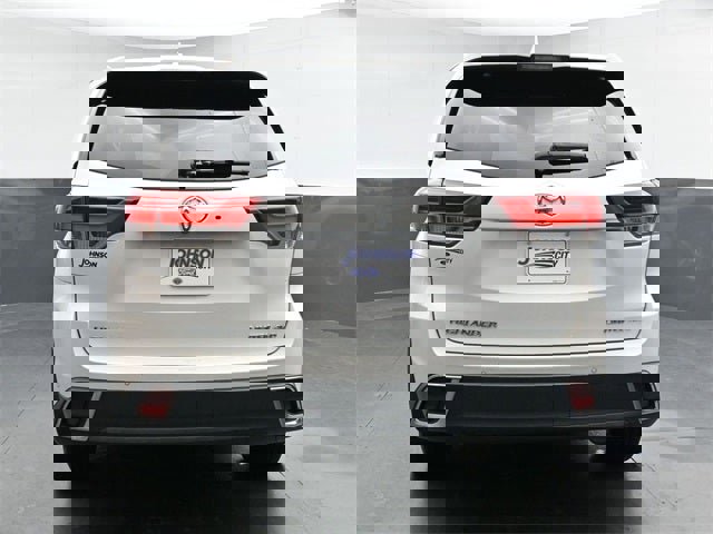 Used 2017 Toyota Highlander Limited image 13