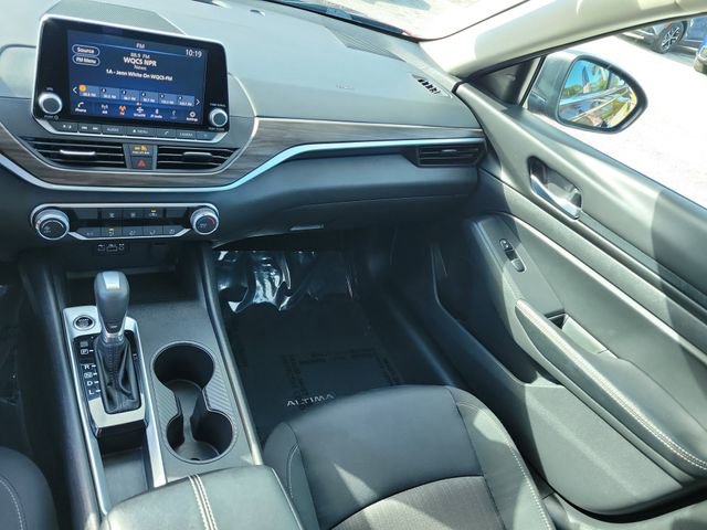 Used 2025 Nissan Altima 2.5 SV image 16