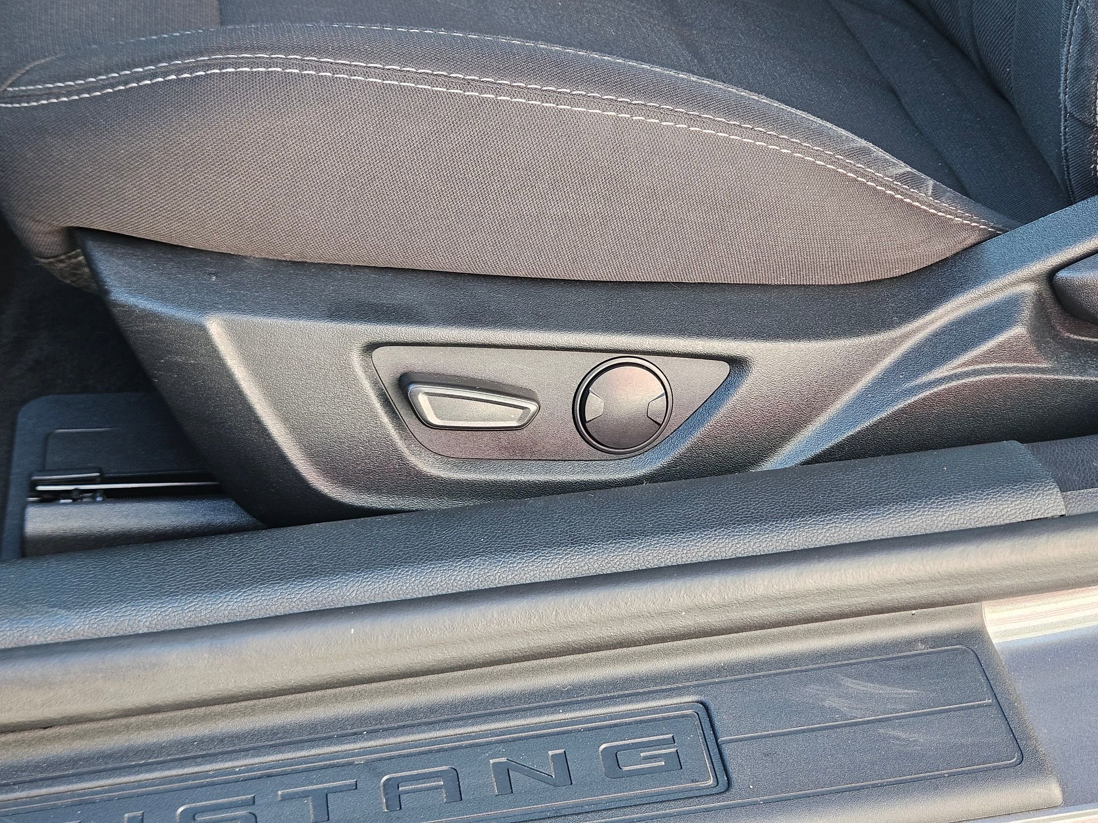 Used 2022 Ford Mustang Coupe w/ Equipment Group 101A image 21