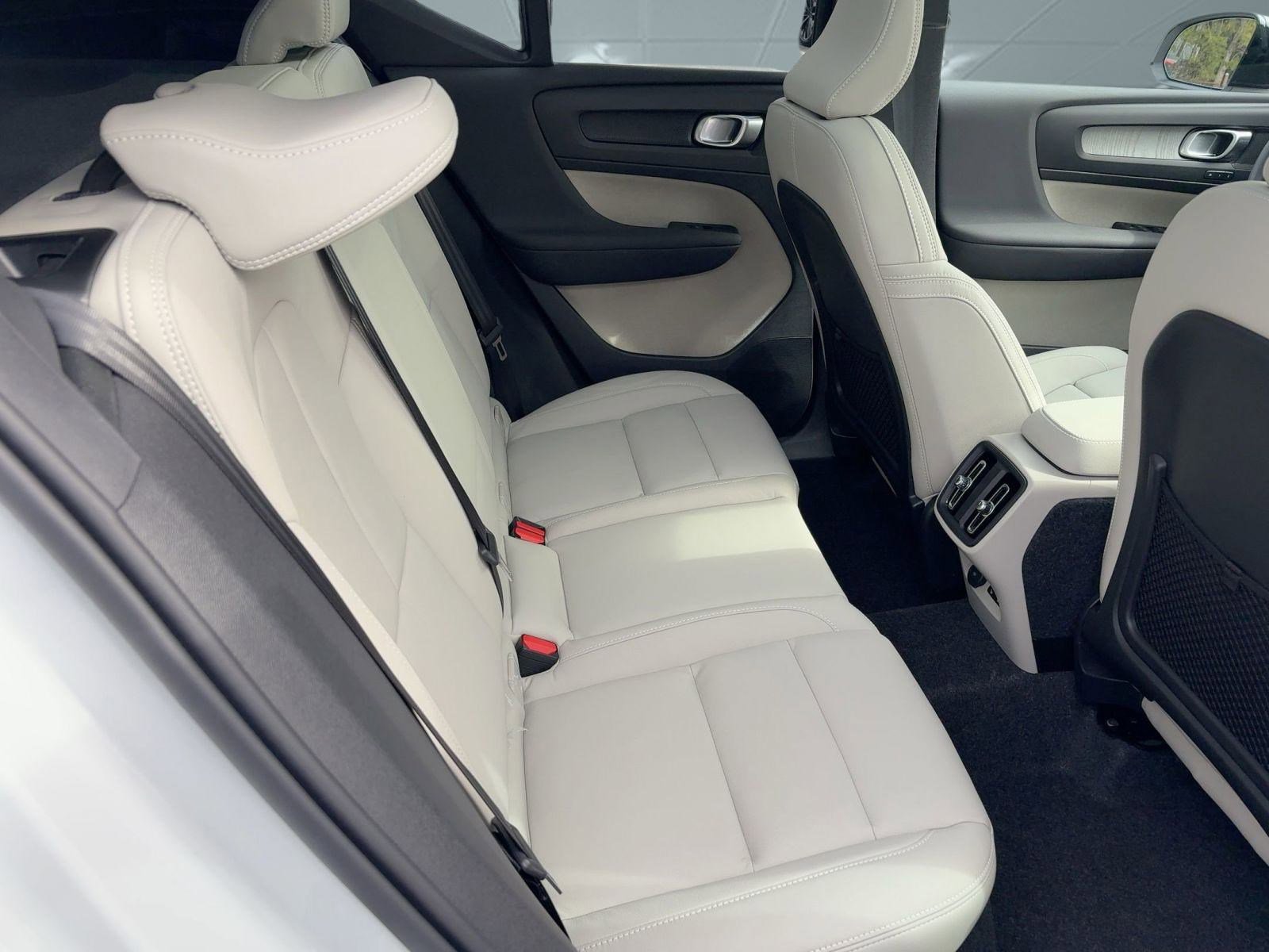 New 2026 Volvo XC40 B5 Plus w/ Protection Package Premier image 29