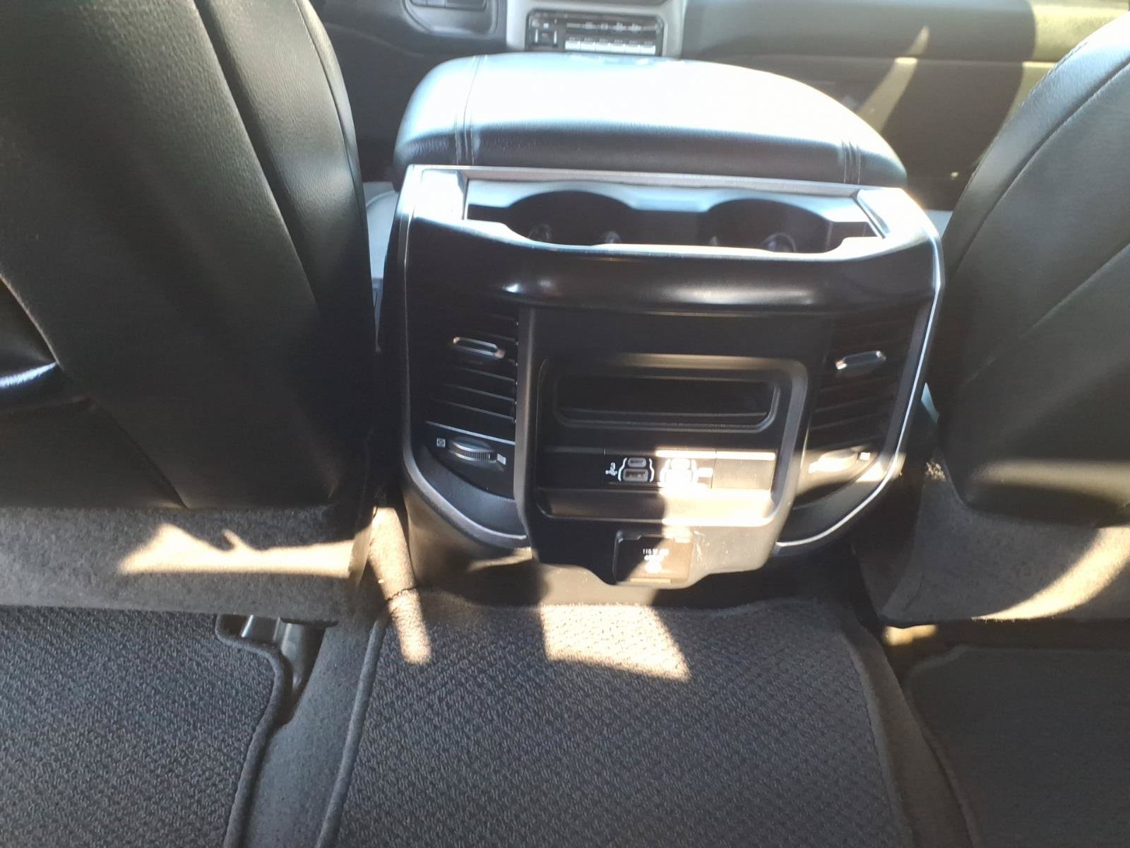 Used 2020 RAM 2500 Laramie AWD/4WD image 9