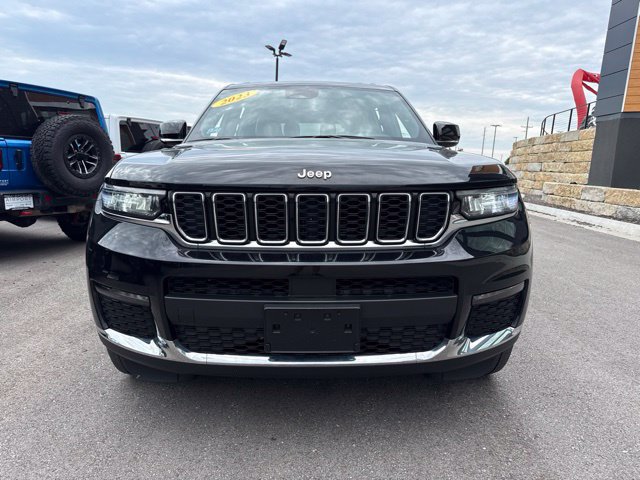Used 2023 Jeep Grand Cherokee L Limited AWD/4WD image 9