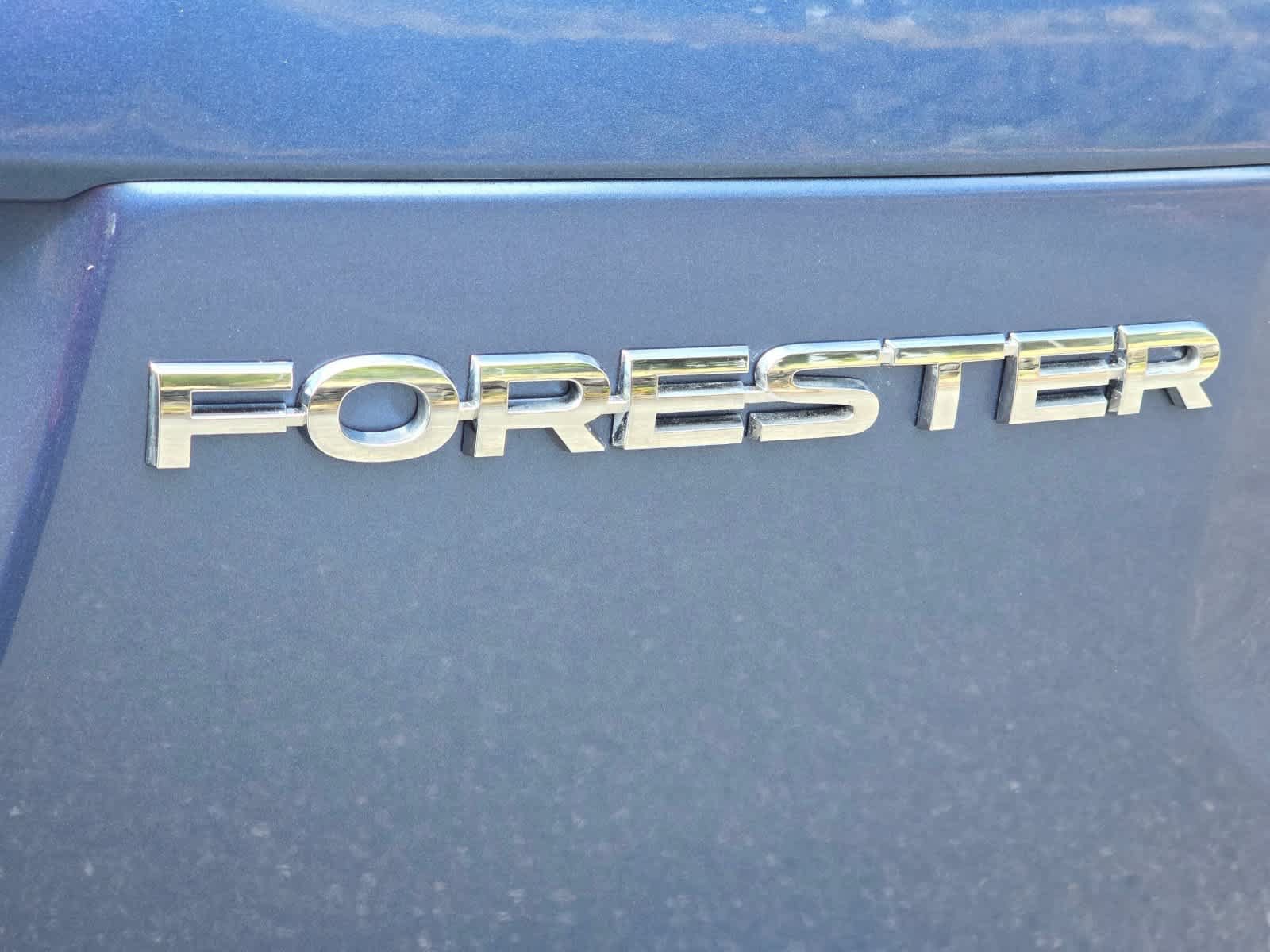 Used 2018 Subaru Forester 2.5i Touring AWD/4WD image 7