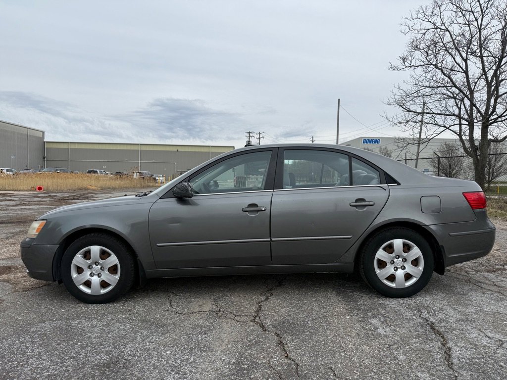 Used 2009 Hyundai Sonata GLS FWD image 6