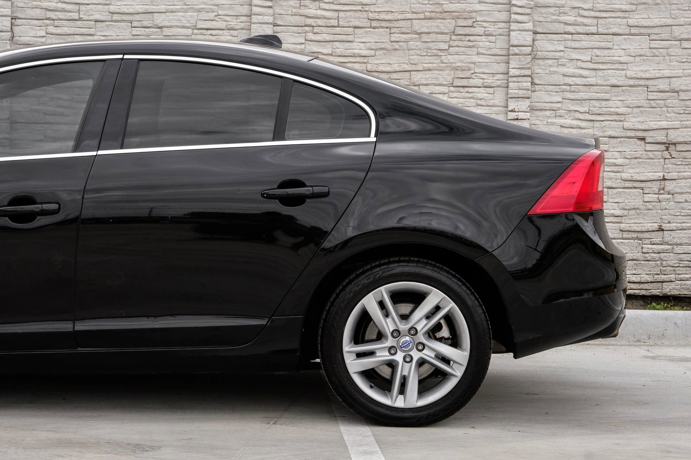 Used 2015 Volvo S60 T5 Premier image 12