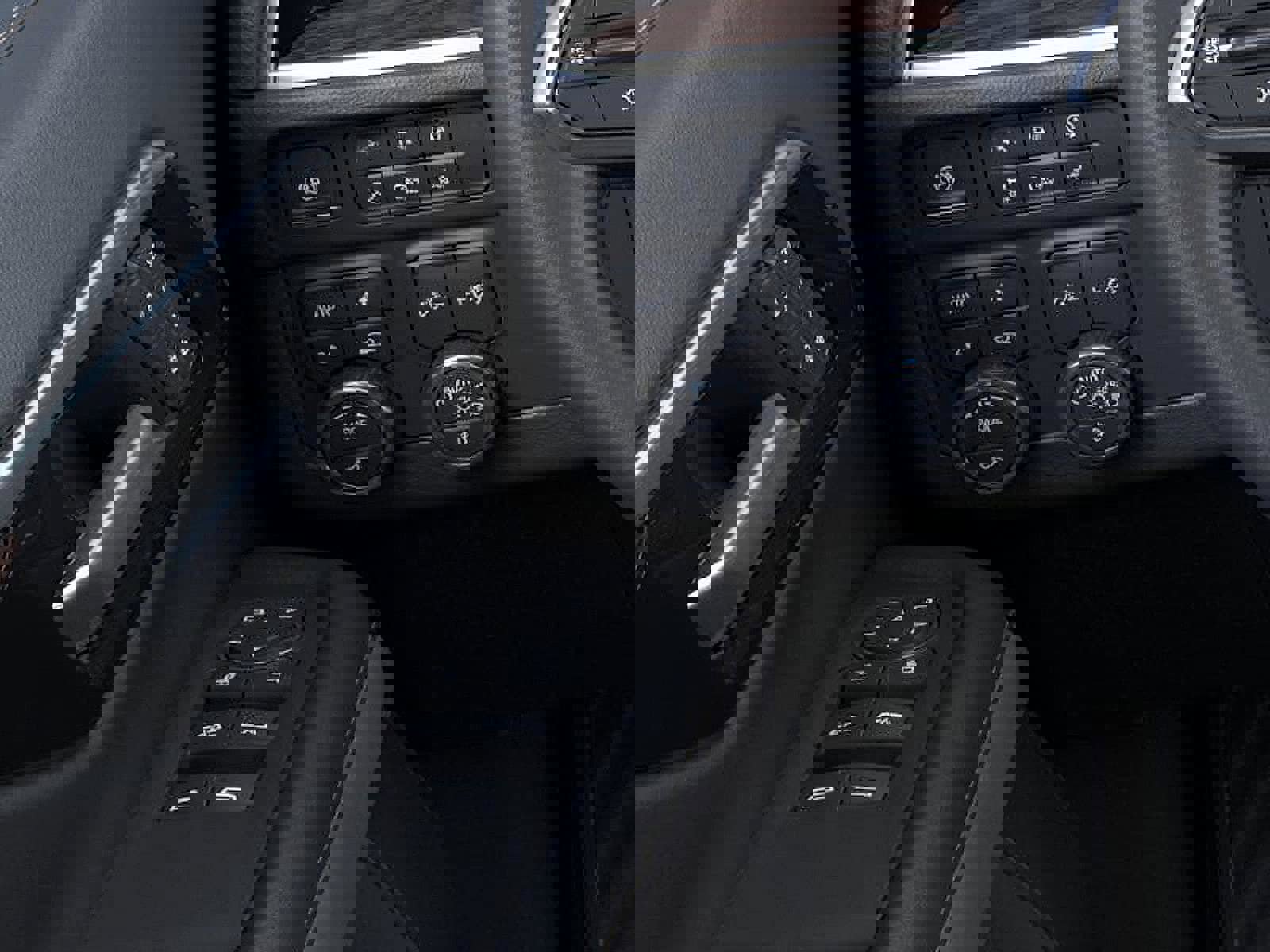 New 2025 Chevrolet Suburban Premier image 22