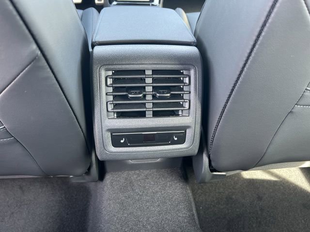 New 2026 Volkswagen Golf image 9