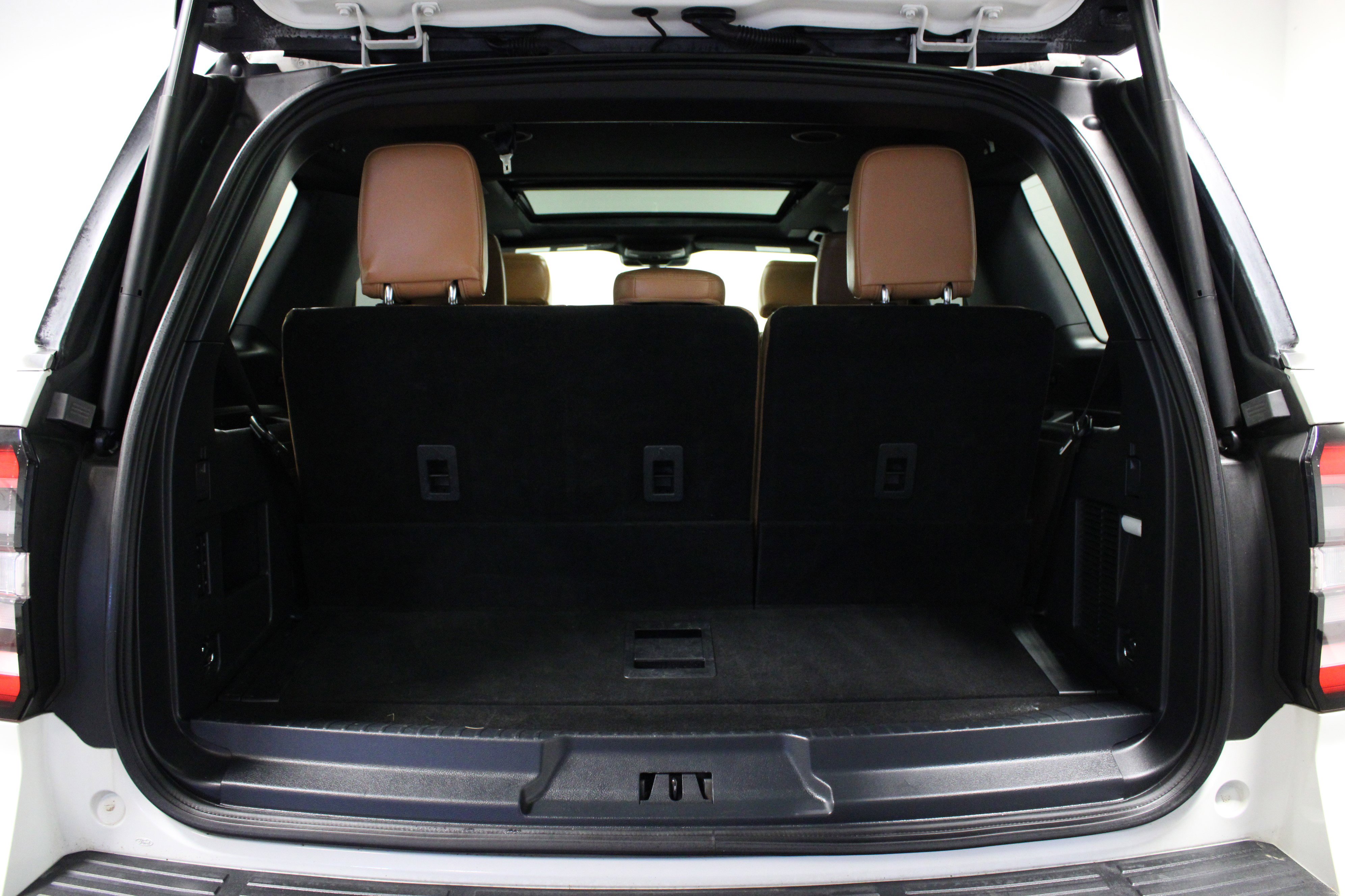 Used 2022 Ford Expedition Platinum image 15