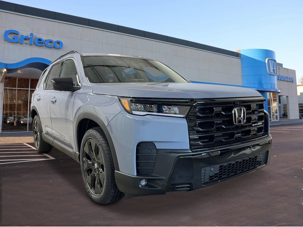 New 2026 Honda Pilot Black Edition image 9