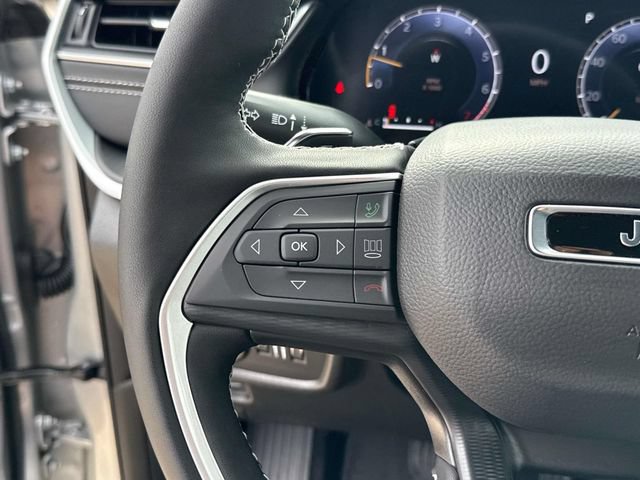 New 2025 Jeep Grand Cherokee L Altitude RWD image 16