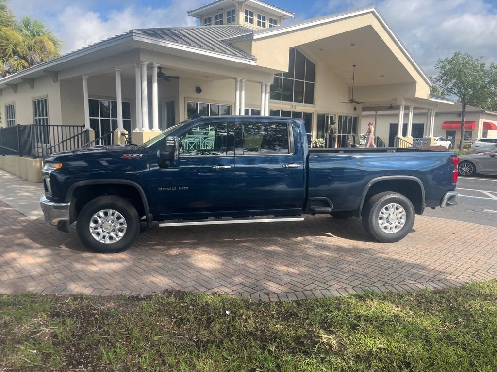 Used 2021 Chevrolet Silverado 3500 LTZ w/ LTZ Convenience Package AWD/4WD image 2