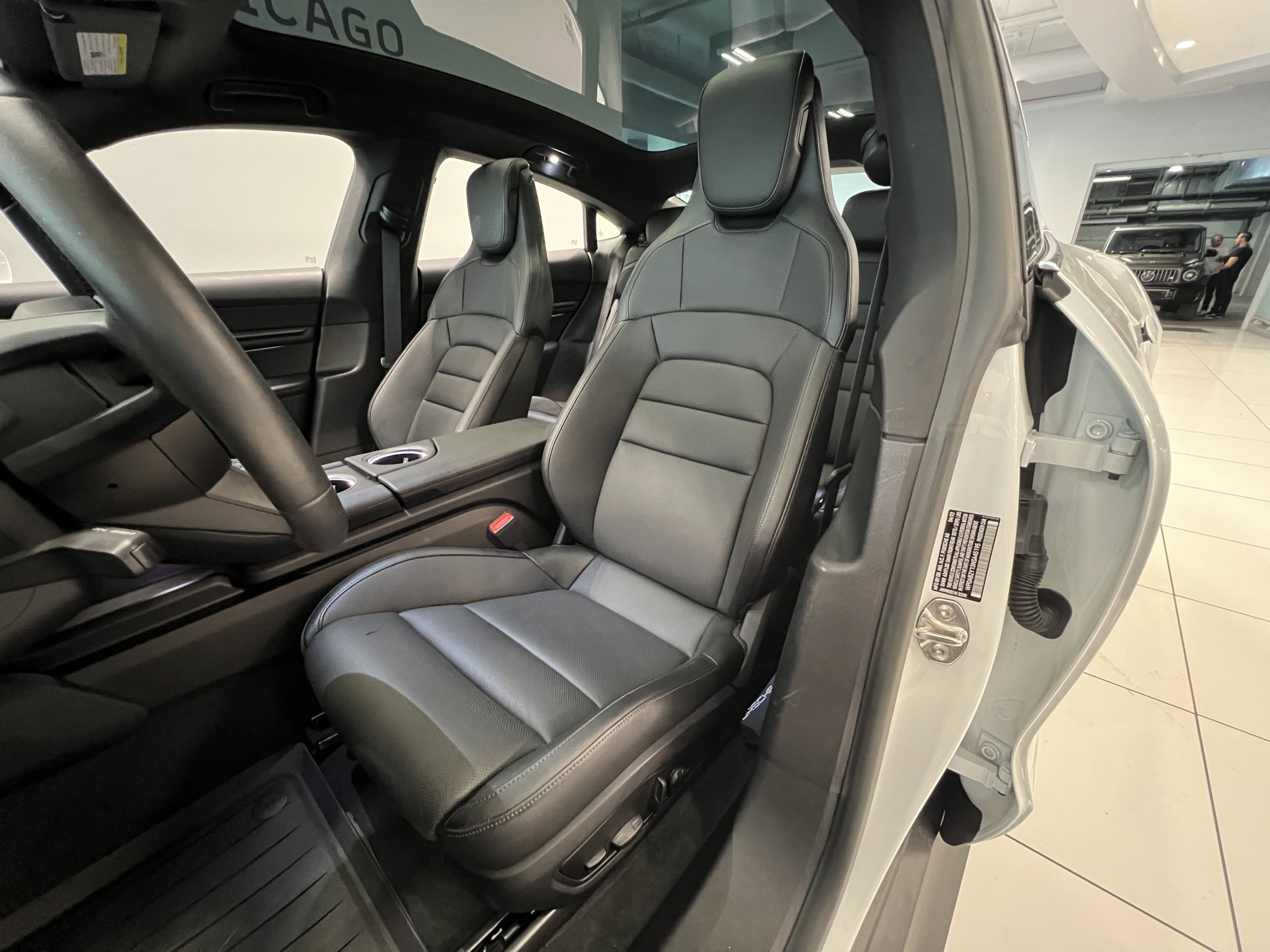 Used 2022 Porsche Taycan 4S image 14