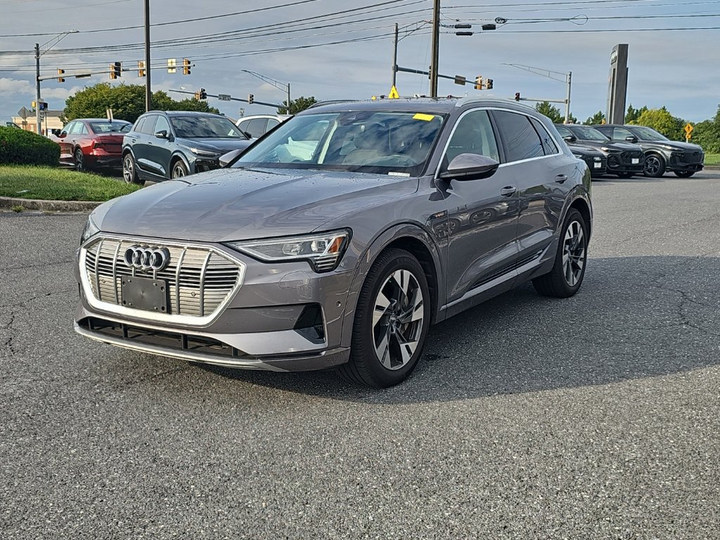 Used 2021 Audi e-tron Premium Plus AWD/4WD image 16